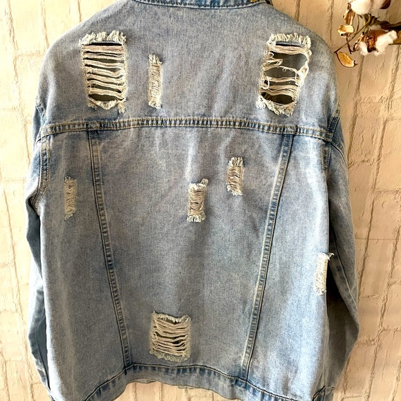 JUDYBRIDAL Oversize Distressed Denim Jacket Sz L NEW MFRP $45 - Picture 8 of 8